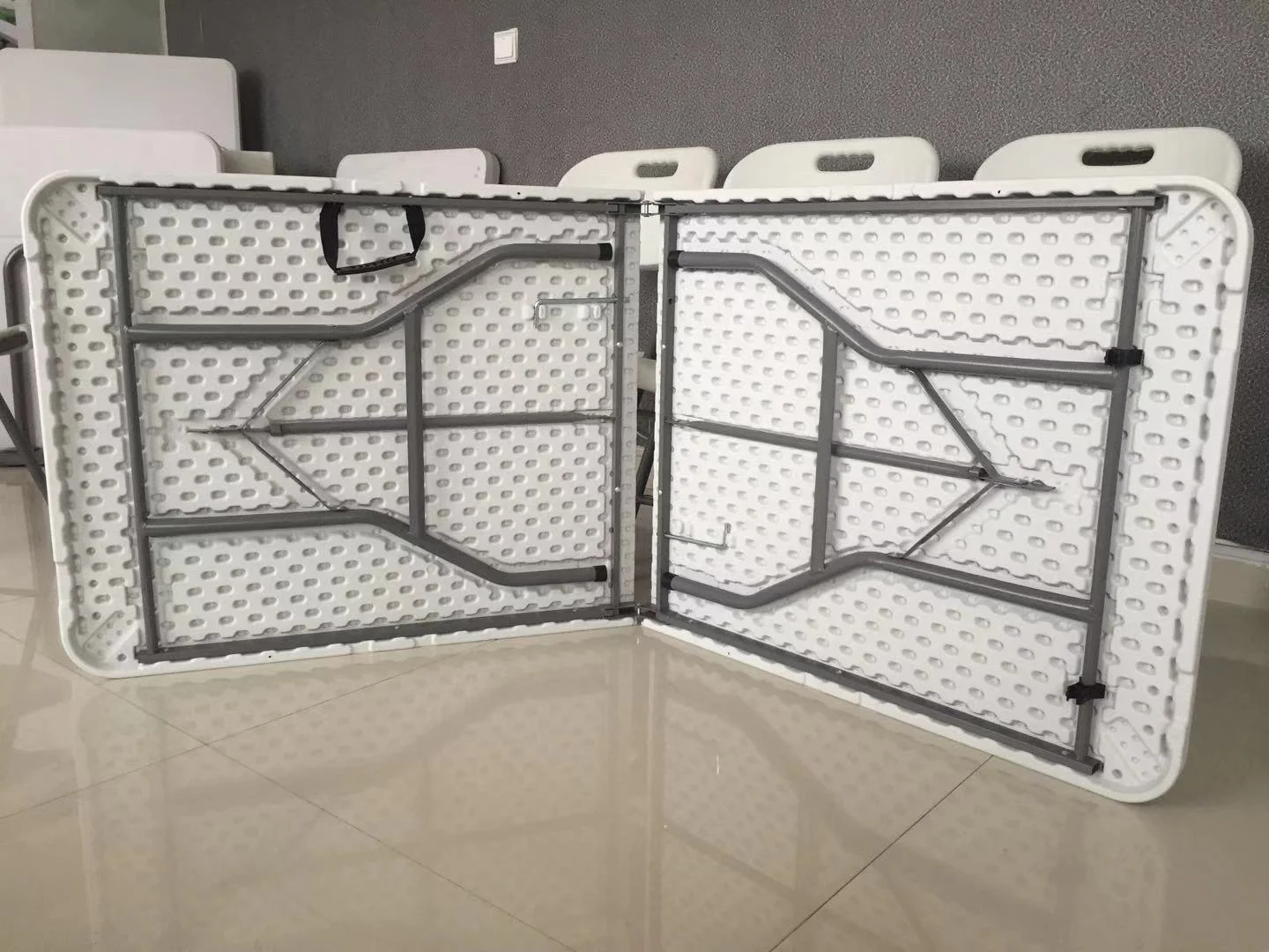 طاولة تخييم بلاستيكية بتصميم ع - مراجعة Outdoor Furniture From China وسعره